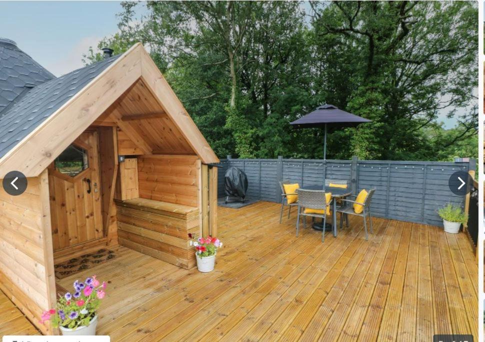 The Hive - Unique Log Cabin With Wood Burning Stove Ludchurch Eksteriør bilde