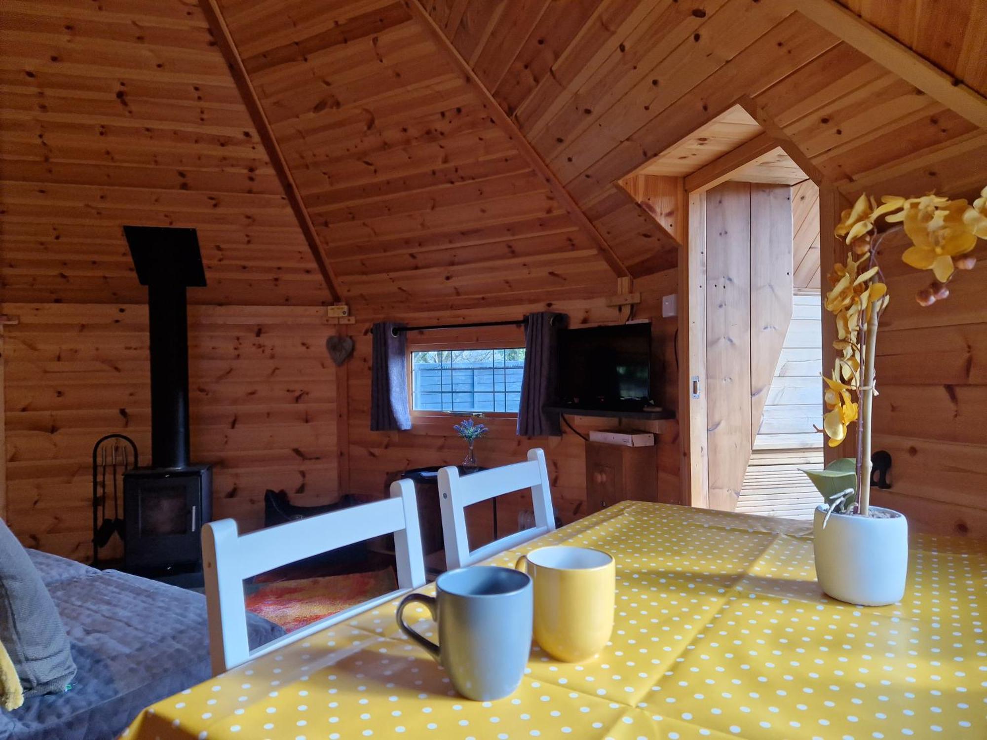 The Hive - Unique Log Cabin With Wood Burning Stove Ludchurch Eksteriør bilde